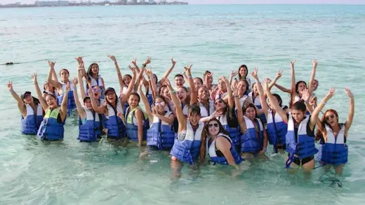 PE34 Grupo playa san andres